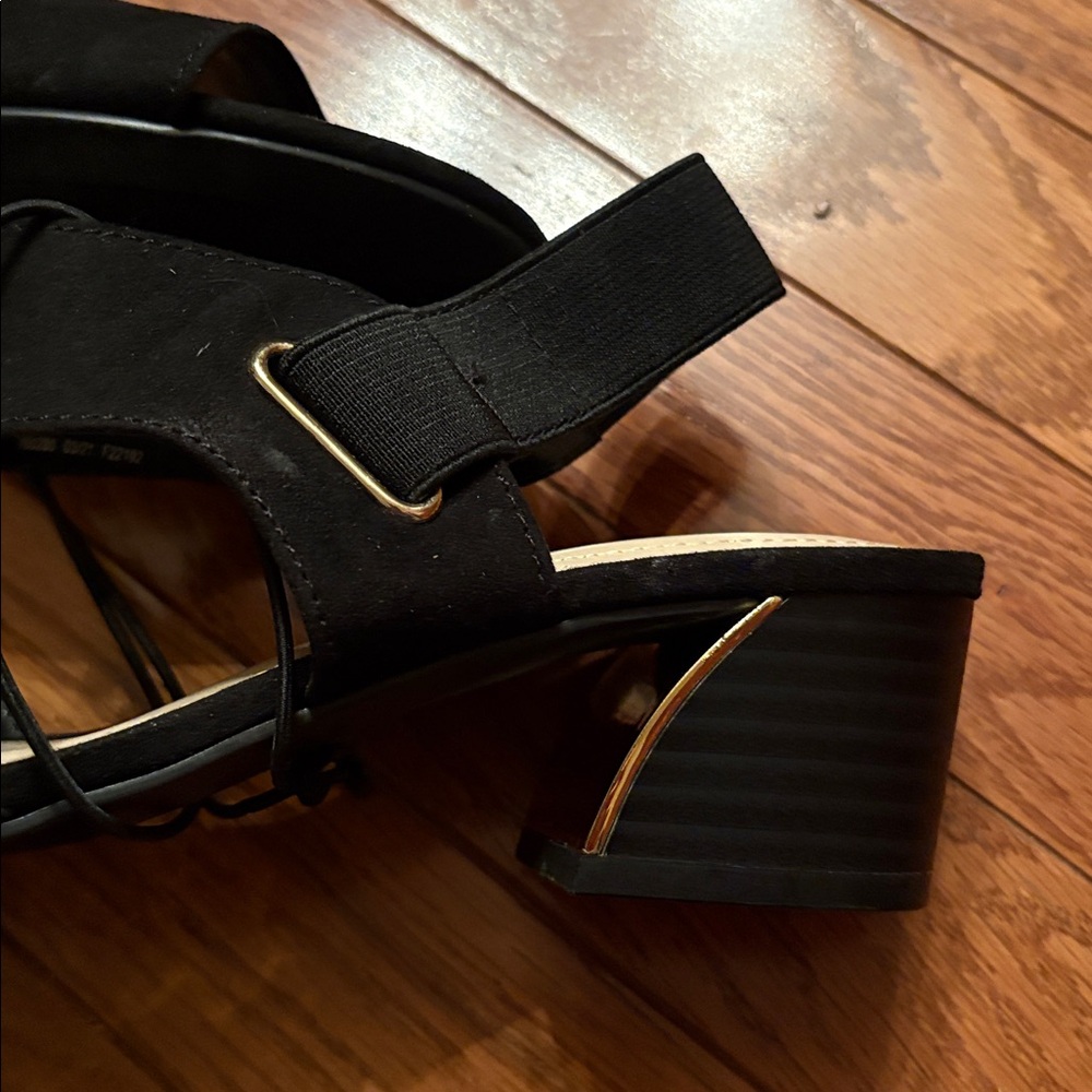 NWT Liz Claiborne Elegant Black Sandals - Picture 3 of 12